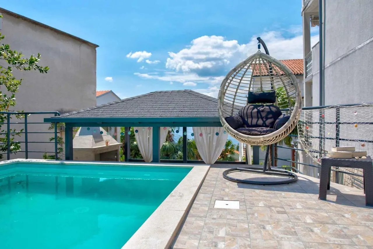 One-Bedroom Apartment In Crikvenica Xxxi Dramalj