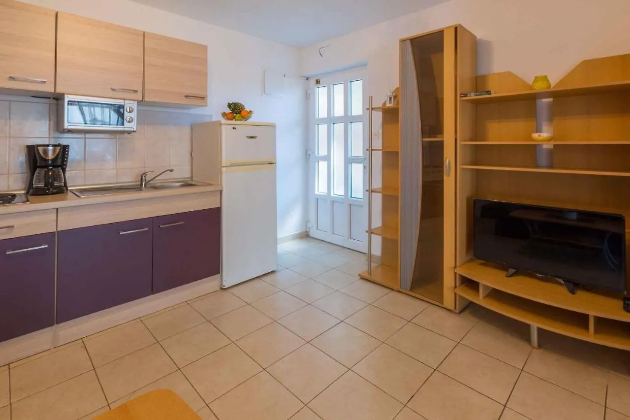 One-Bedroom Apartment In Crikvenica Xxxi Dramalj