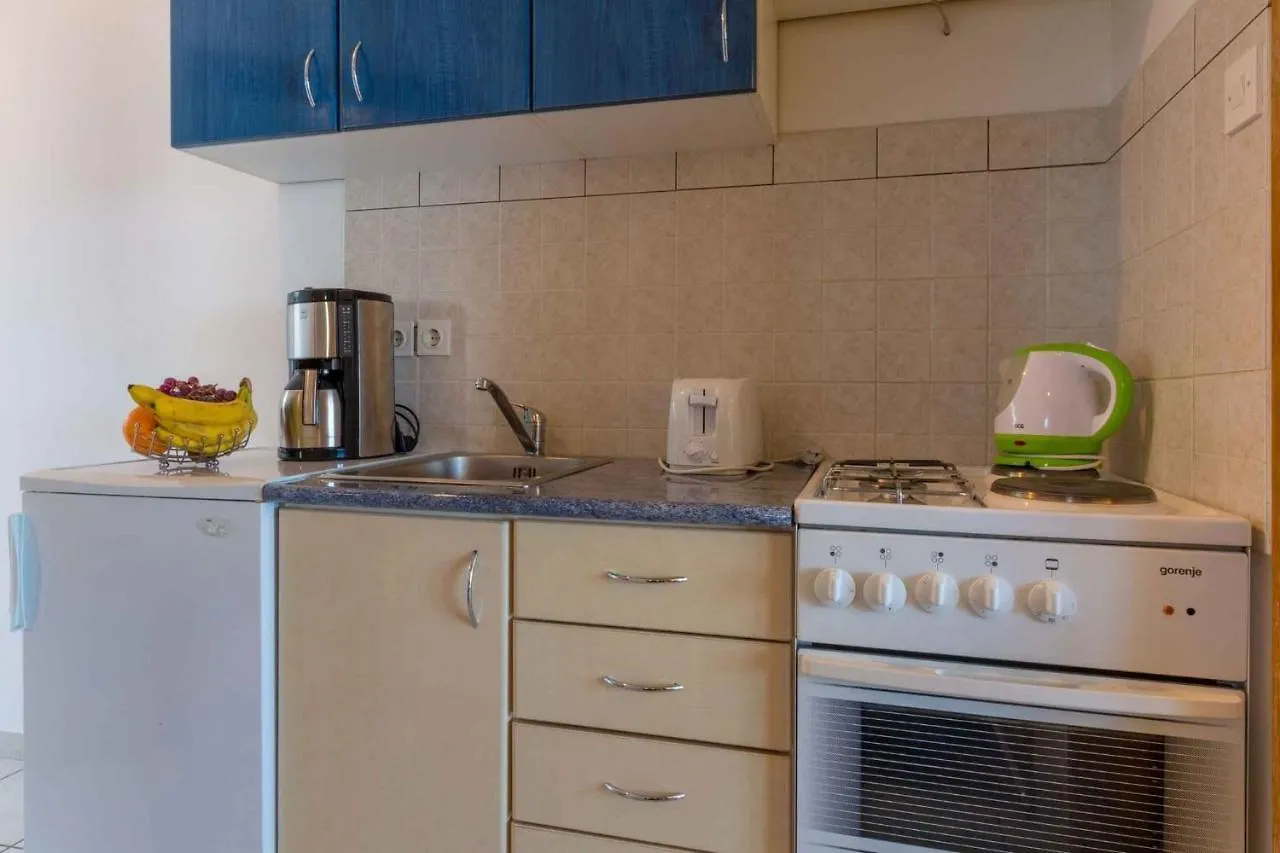 One-Bedroom Apartment In Crikvenica Xxxi Dramalj Croaţia