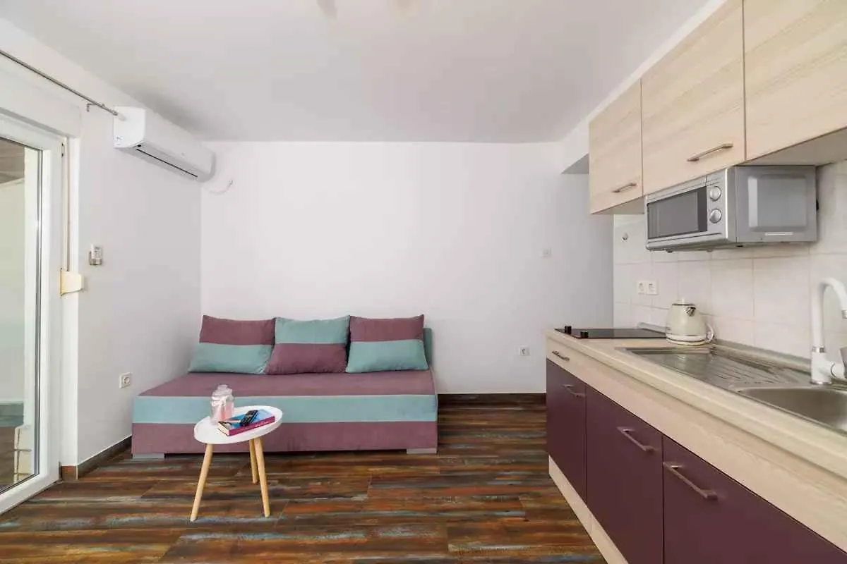 One-Bedroom Apartment In Crikvenica Xxxi Dramalj 0*,