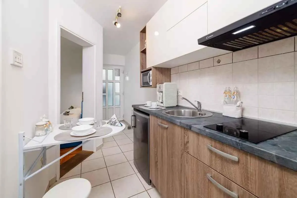 One-Bedroom Apartment In Crikvenica Xxxi Dramalj Croaţia