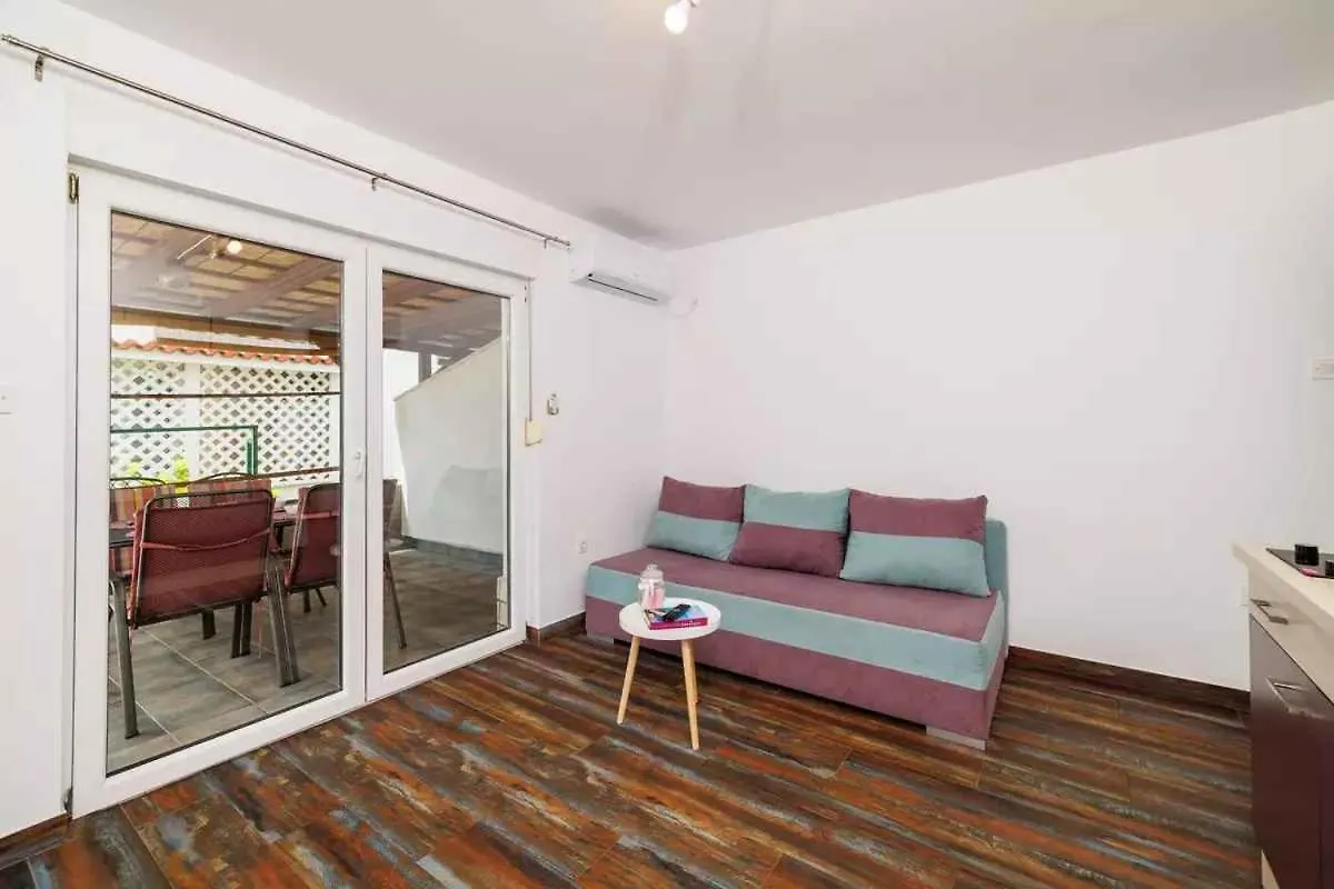 One-Bedroom Apartment In Crikvenica Xxxi Dramalj