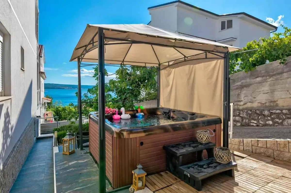 One-Bedroom Apartment In Crikvenica Xxxi Dramalj