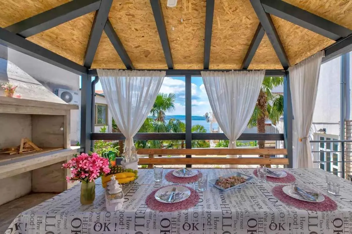 One-Bedroom Apartment In Crikvenica Xxxi Dramalj