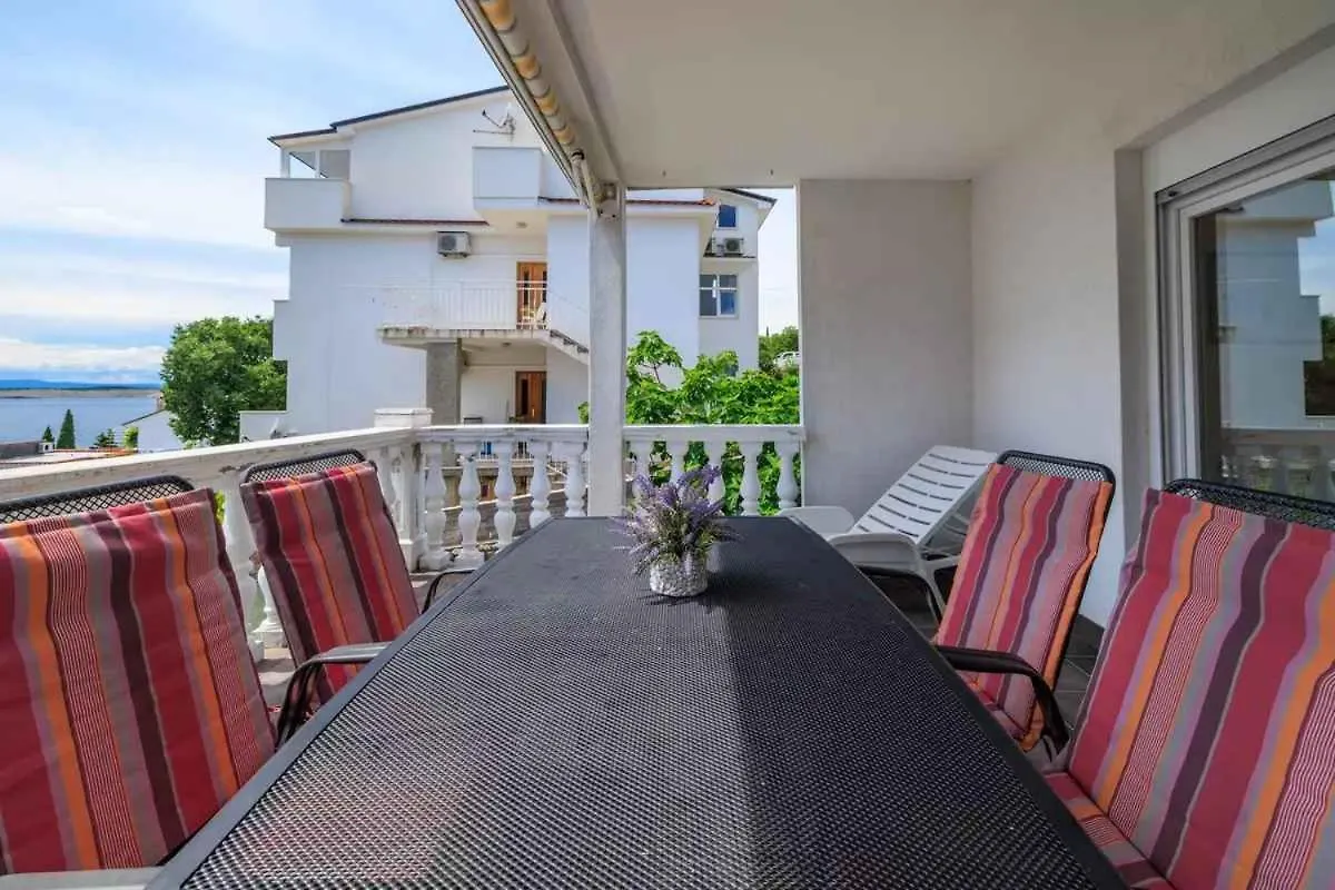 One-Bedroom Apartment In Crikvenica Xxxi Dramalj 0*,  Croaţia